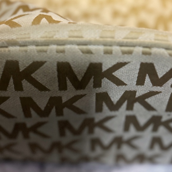 Michael Kors medium canvas bag - Picture 10 of 10